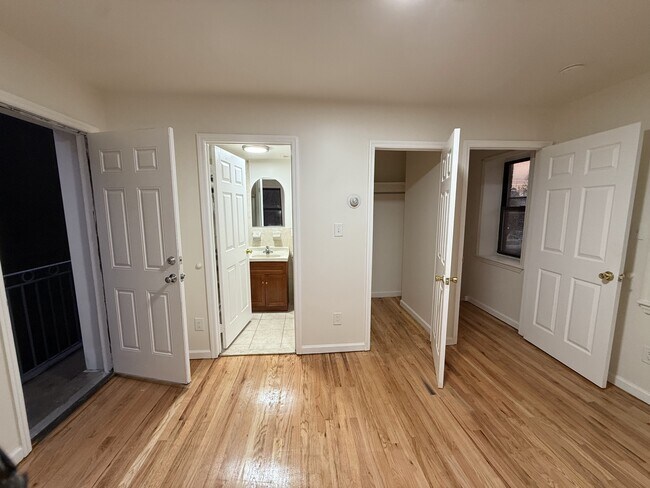 Building Photo - 1194 Dumont Ave