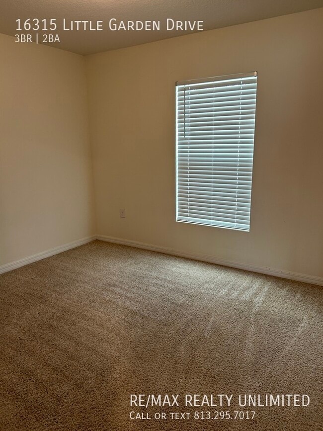 Building Photo - Sereno! 16315 Little Garden Drive Wimauma,...
