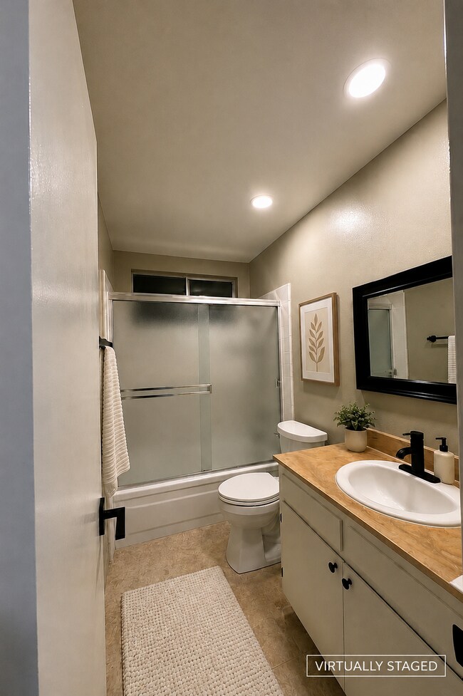 Building Photo - 8542 Emerson Cir