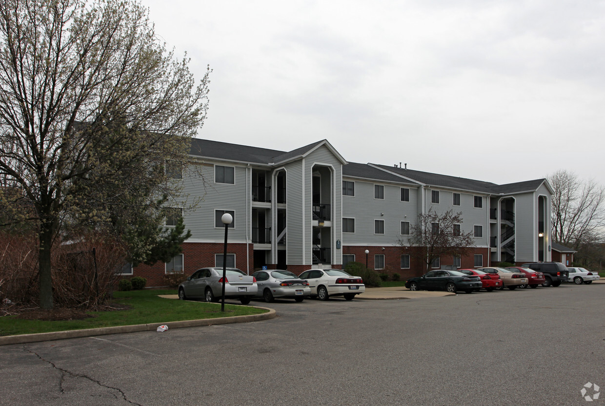 Primary Photo - Cedar Knoll Apartments