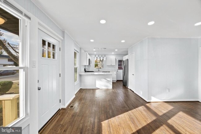 Foto del edificio - 8135 Allendale Dr