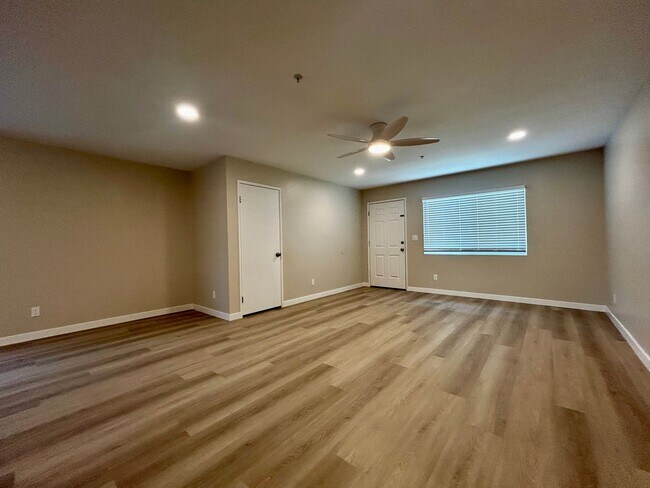 Foto del edificio - 10782 Walnut St