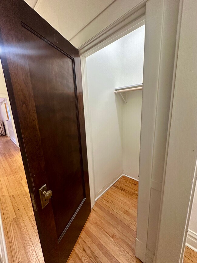 Foto del edificio - 6434 N Magnolia Ave