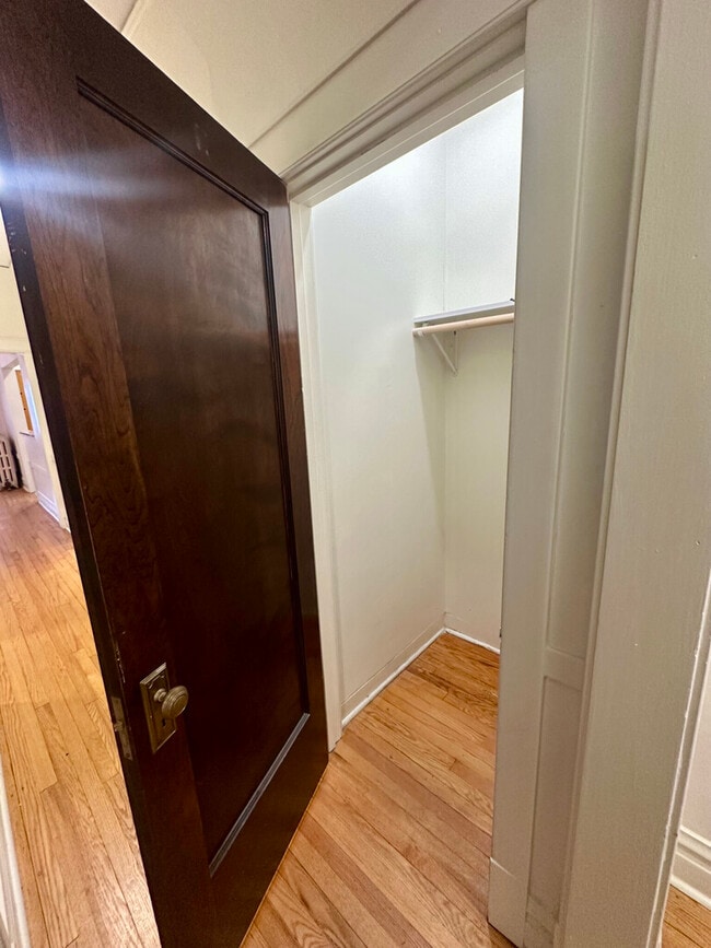 Building Photo - 6434 N Magnolia Ave