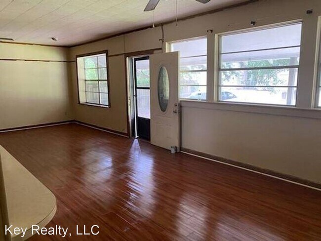 Building Photo - 3 br, 1 bath House - 3016 Asber