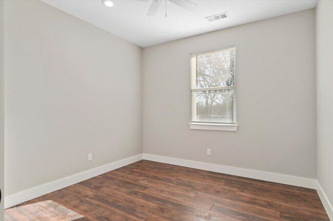 dormitorio secundario - 27648 State Highway 64