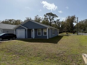Building Photo - 5246 Montejo Dr