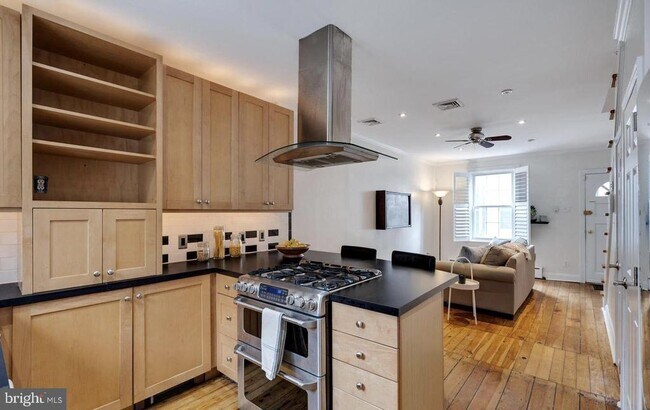 Foto del edificio - 2417 Manning St