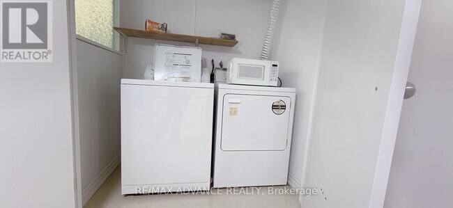 Photo du bâtiment - 12 Daleena Dr