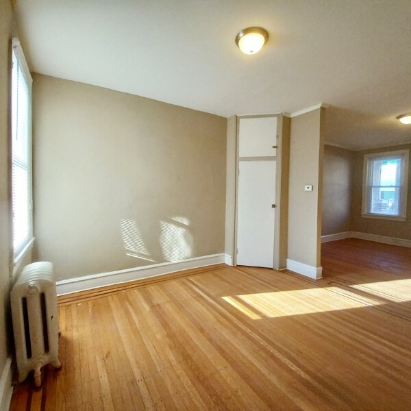 Building Photo - 178 W Annsbury St