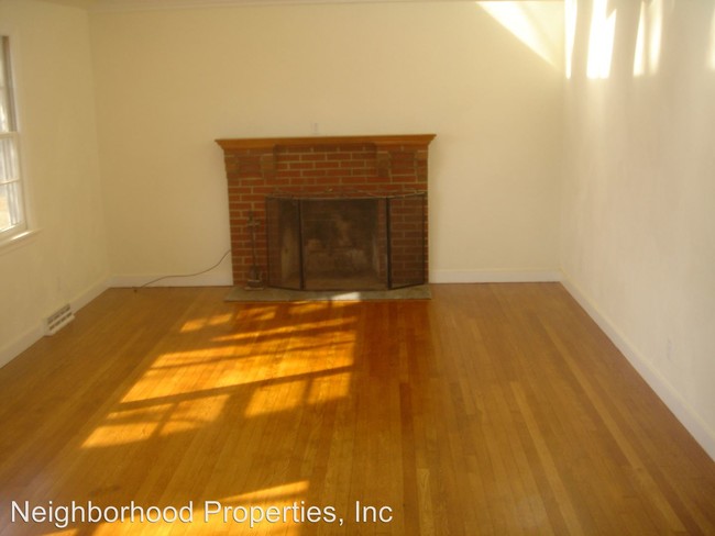 Building Photo - 1019 Forest Hills Ave