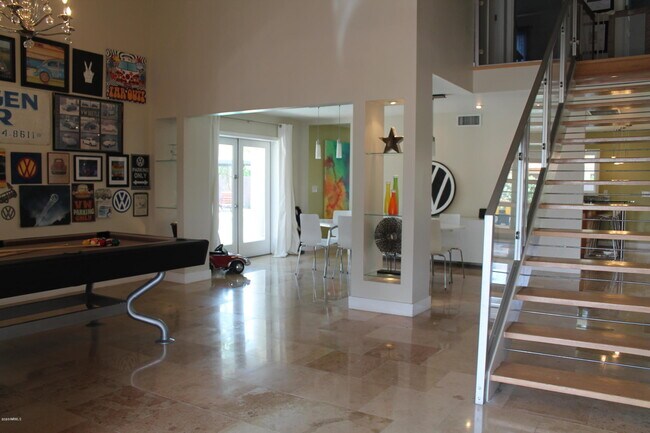 Foto del edificio - 1325 W Lobo Ave