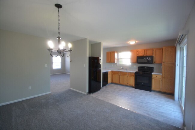 Foto del edificio - In Middletown a Great 3 Bedroom 1 Bathroom...