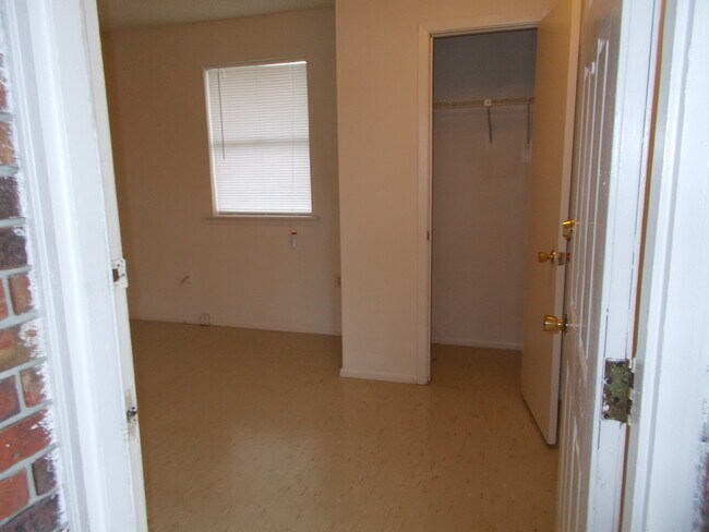 Foto del edificio - 710 24th St