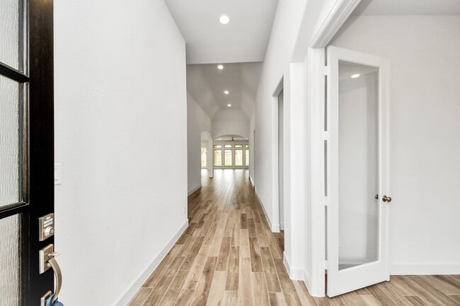 Foto del edificio - 2719 Country Ln