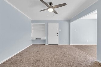 Building Photo - 4688 Matilda St