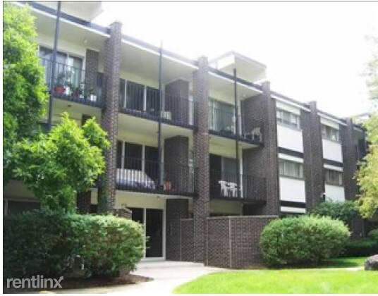 Foto del edificio - 4710 Russet Ln