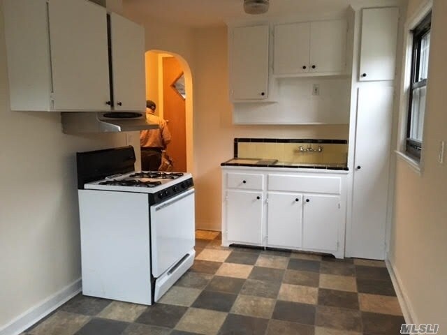 Building Photo - 63-58-63-79 79th St