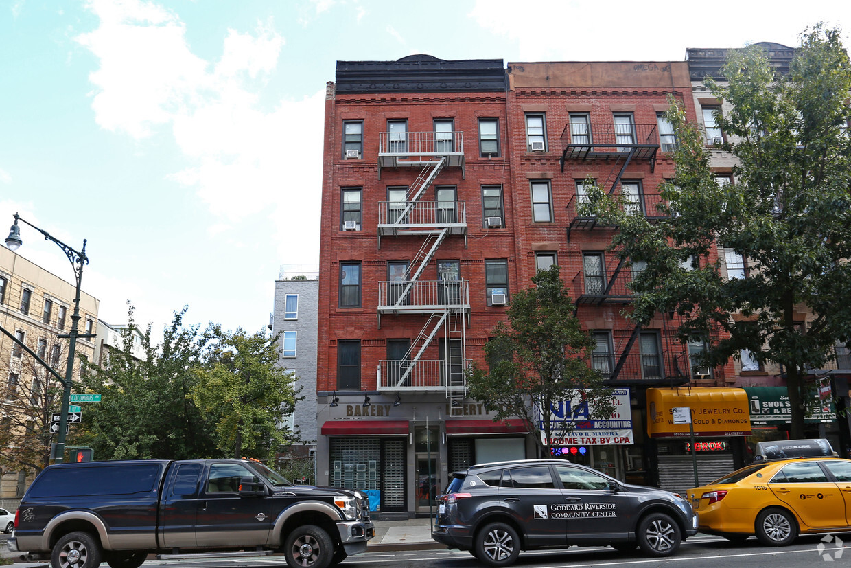 Building Photo - 953 Columbus Ave