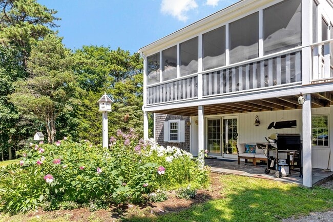 Building Photo - 53 Bayberry Ln