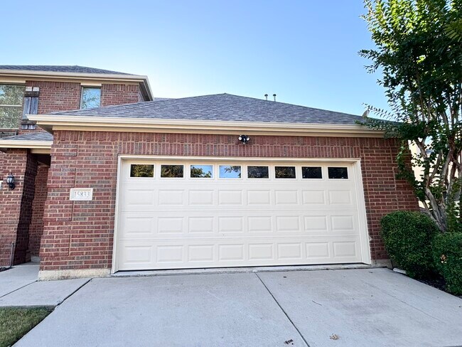 Foto del edificio - 15833 Bent Rose Way