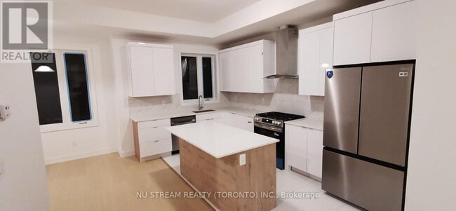 Building Photo - 9 Carl Hl Ln