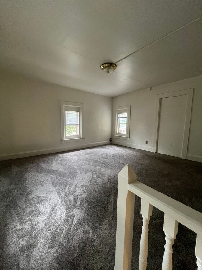 Building Photo - 901-329 Cameron Ave