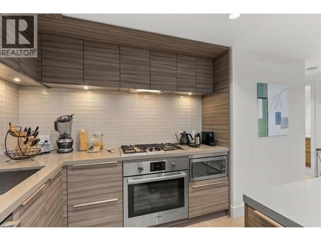 Photo du bâtiment - 1550 Fern St