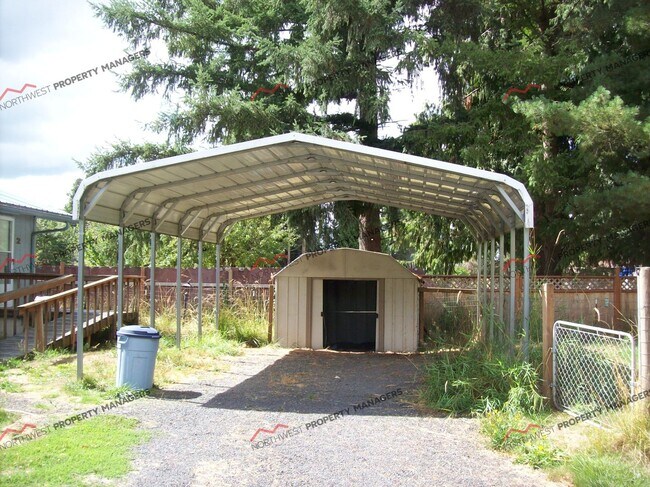 Foto del edificio - STATUS: AVAILABLE   | R93E #2 | $1495