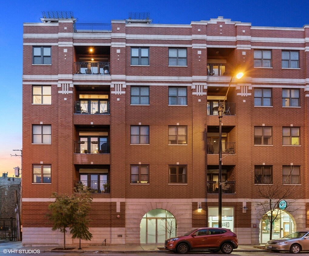 2740 W Armitage Ave Unit PH5, Chicago, IL 60647 Condo for Rent in