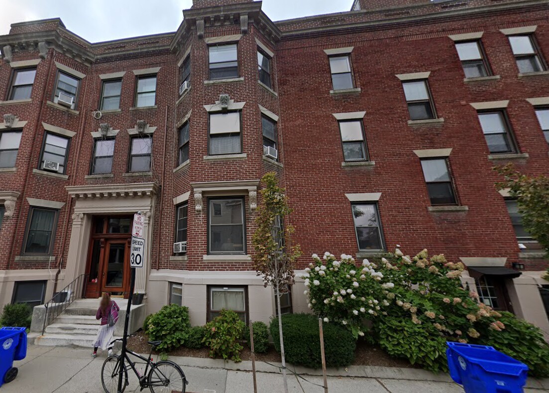 Primary Photo - 50 Saint Paul St