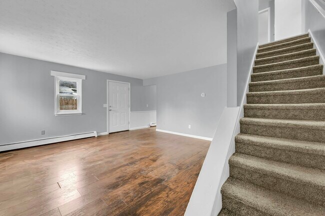 Building Photo - 1726 Lexington Ave