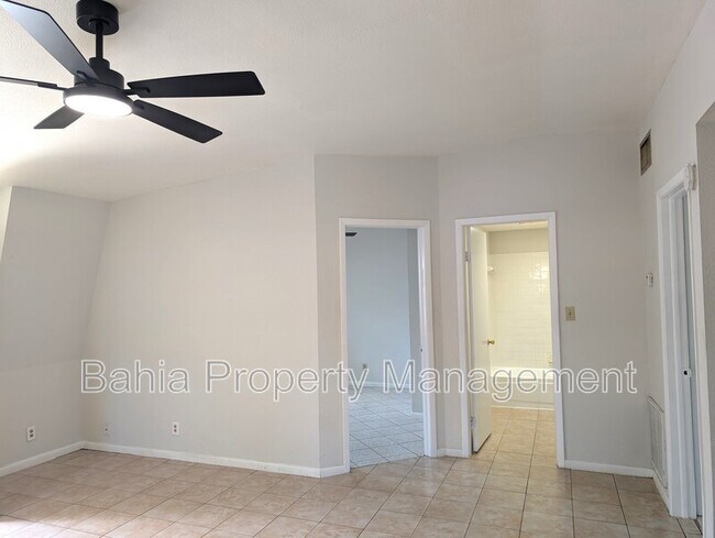 Foto del edificio - 9213 N 13th St