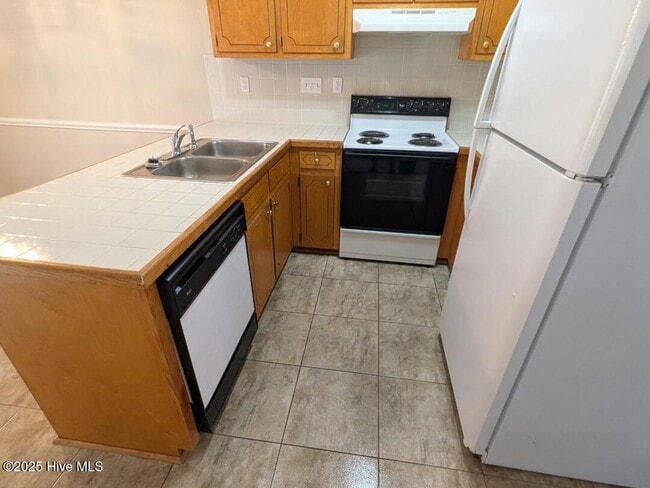 Building Photo - 3812 Sterling Pointe Dr