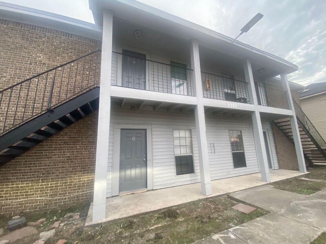 Primary Photo - 3902 Wave Ave