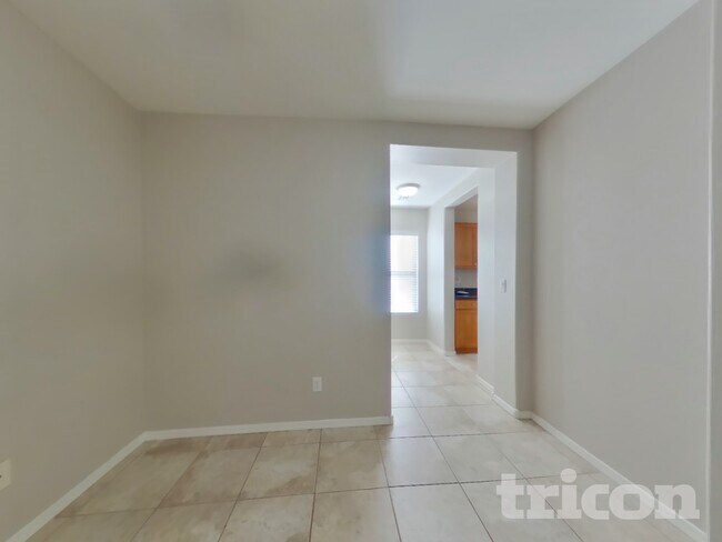 Building Photo - 12513 W Aster Dr