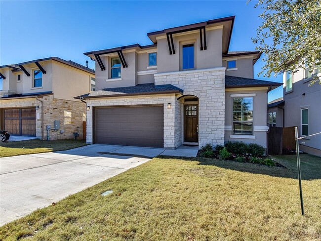 Building Photo - 13000 Orihuela Dr