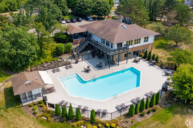 Building Photo - Valley Ranch