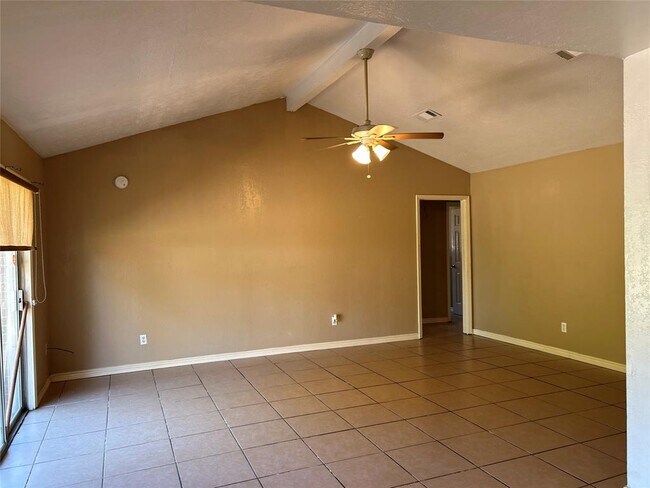 Building Photo - 406 Cypress Dr