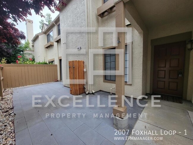 Building Photo - 2007 Foxhall Loop