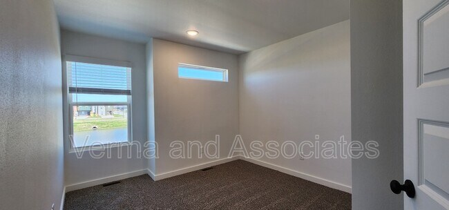 Building Photo - 1091 Kentucky Ave