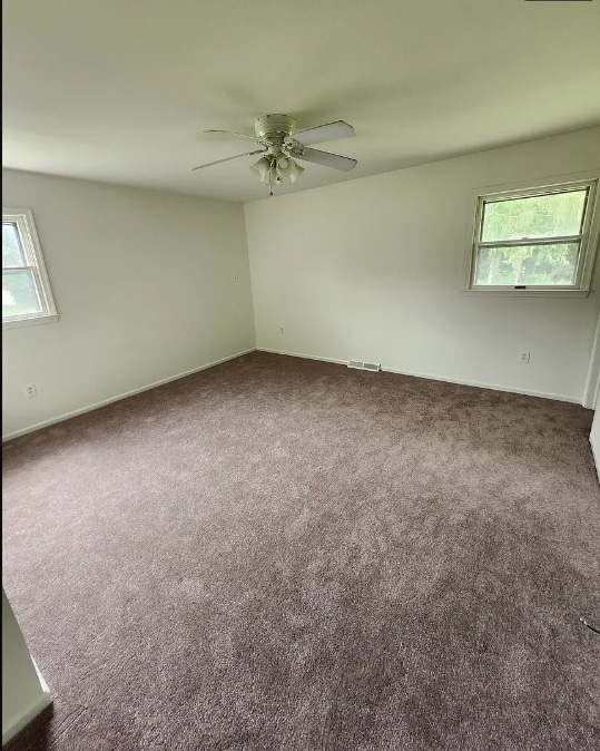 Building Photo - 36 Pinewald Ln