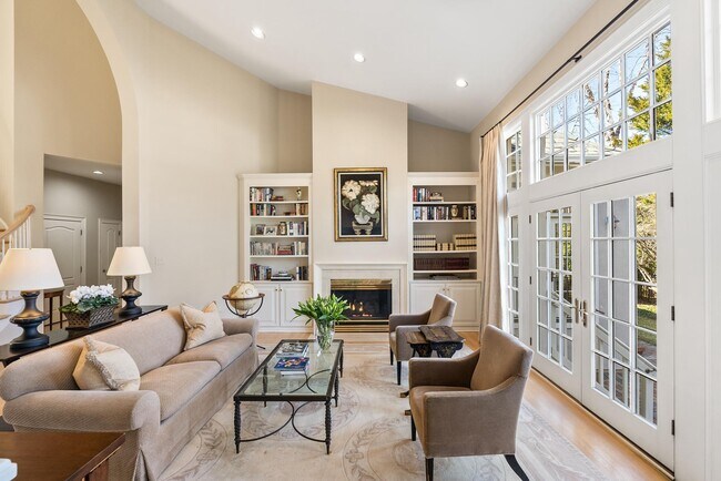 Foto del edificio - 7440 Old Maple Square