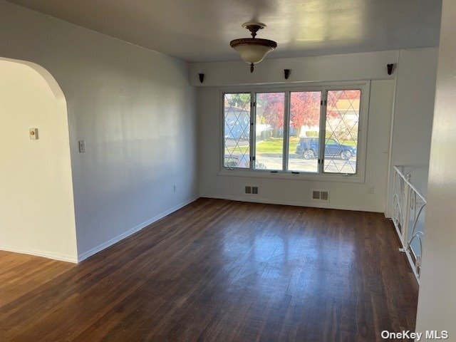 Foto del edificio - 44 Seneca Dr