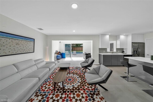Building Photo - 2 br, 2 bath House - 1190 SW 14th Dr