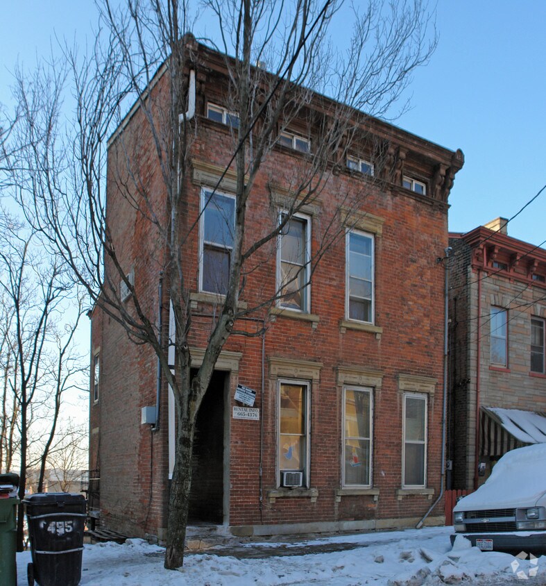 Karen Apartments Apartments in Cincinnati, OH