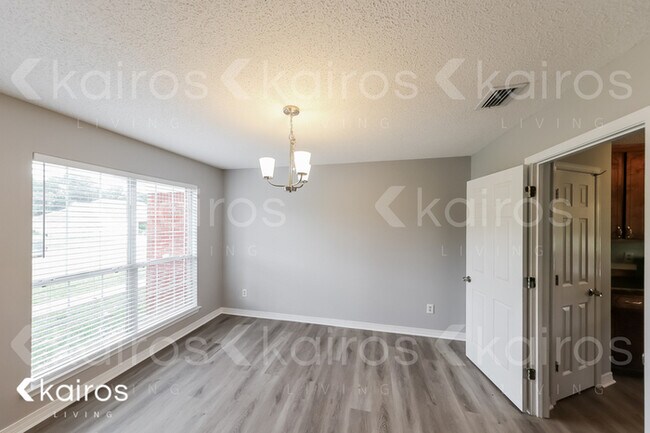 Foto del edificio - 5014 Presley Blvd.