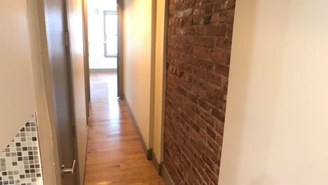 Foto del edificio - 705 St Marks Ave