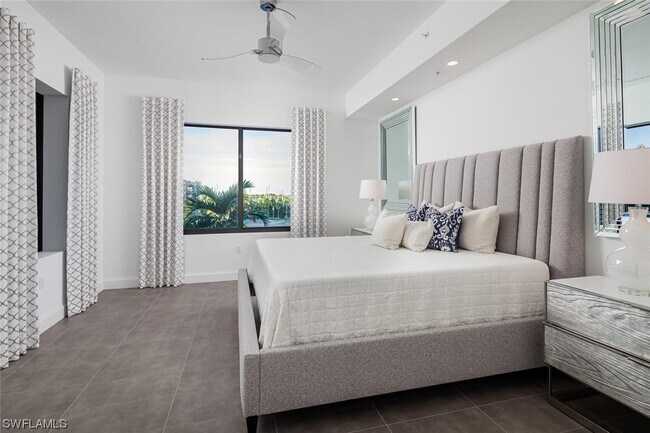 Foto del edificio - 1111 Central Ave