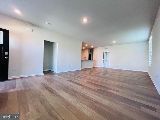Foto del edificio - 120 Ridgley Blvd